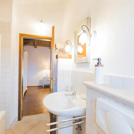 Jurinea In Istrien Mit Pool