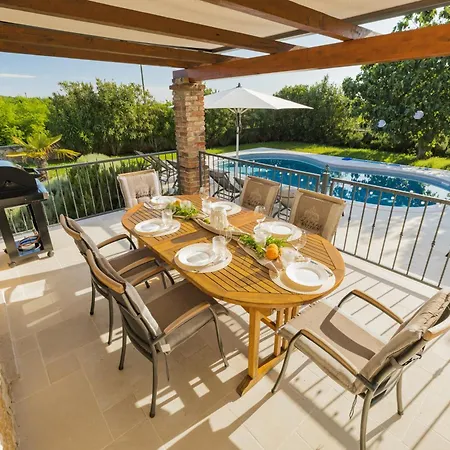Вилла Jurinea In Istrien Mit Pool