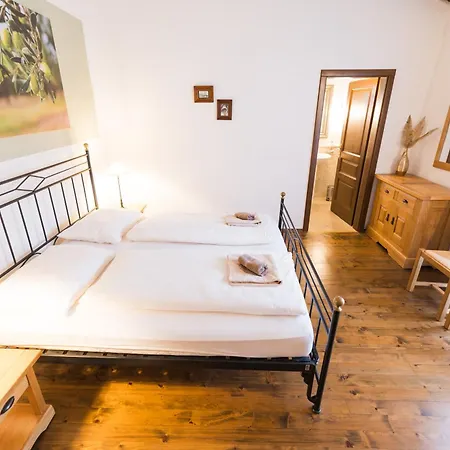 Jurinea In Istrien Mit Pool Barat (Porec)